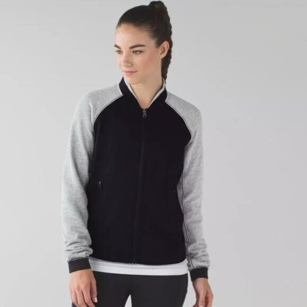 Lululemon Sweater Womens 4 Black Gray Var-City Bomber Baseball Stitching